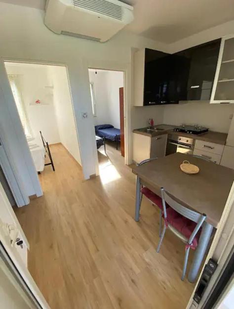צ'לייה מספיקה Villa Adelaide מראה חיצוני תמונה